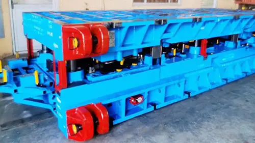 Automaattiset linjasarjan muotit auttavat autojen leimausprosessia siirtymään kohti nopeaa automaatiota.